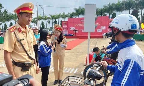 Caravan hành trình đưa văn hóa giao thông an toàn đến tỉnh Đắk Nông