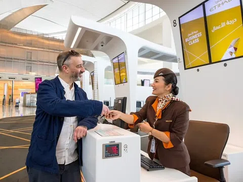 Cảm biến sinh trắc học và cuộc đua trở thành sân bay không giấy tờ