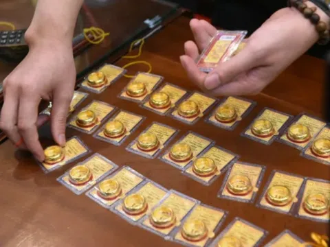 Giá vàng nhẫn 'áp sát' giá vàng miếng