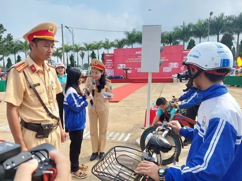 Caravan hành trình đưa văn hóa giao thông an toàn đến tỉnh Đắk Nông