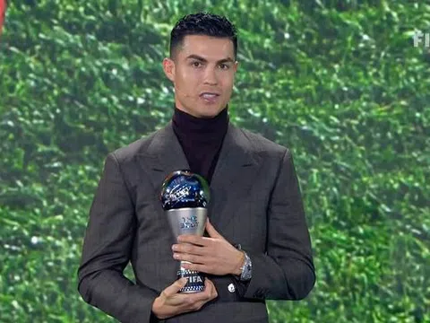 FIFA gây bất ngờ với giải thưởng mang tên "Special Award" cho siêu sao Cristiano Ronaldo